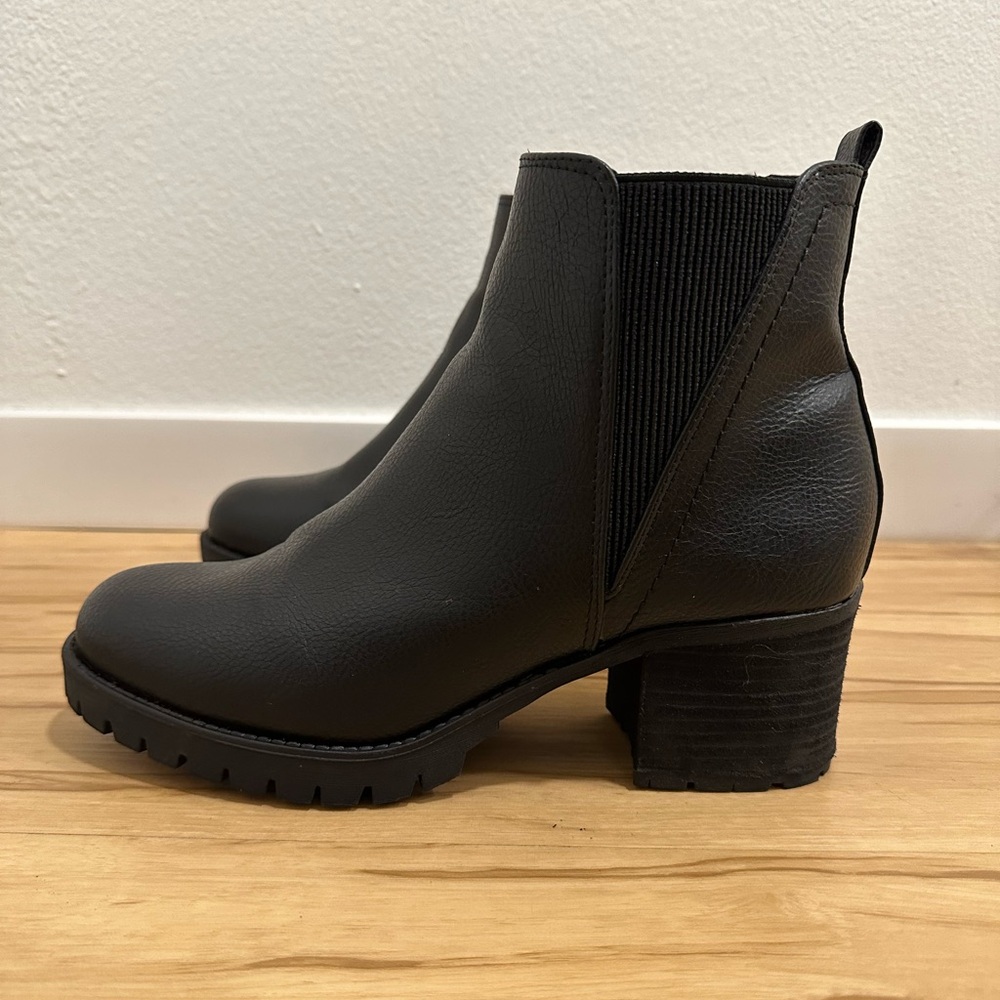 Black Mia Boots size 11